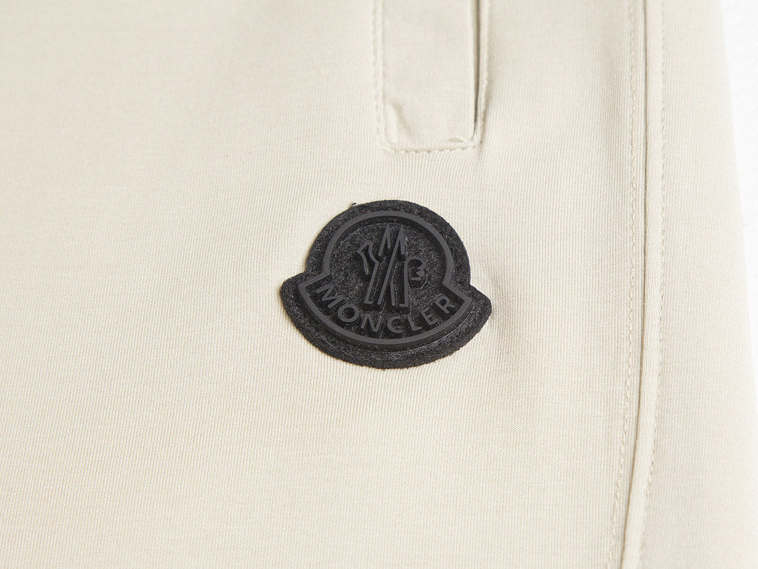 PANTALON CORTO MONCL£R