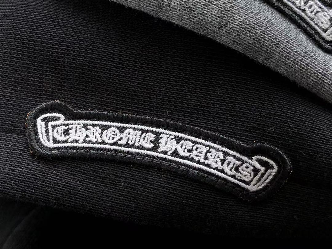 CH🔥OM🔥 HE🔥RTS HOODIE