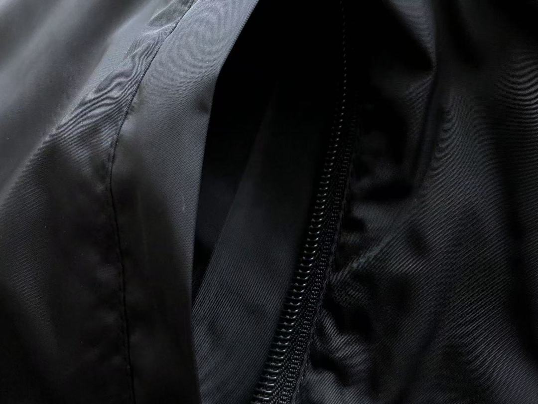 B🔥RB🔥RRY JACKET