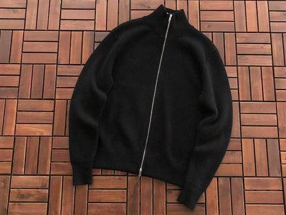 M🔥IS🔥N M🔥R🔥IE🔥A SWEATER