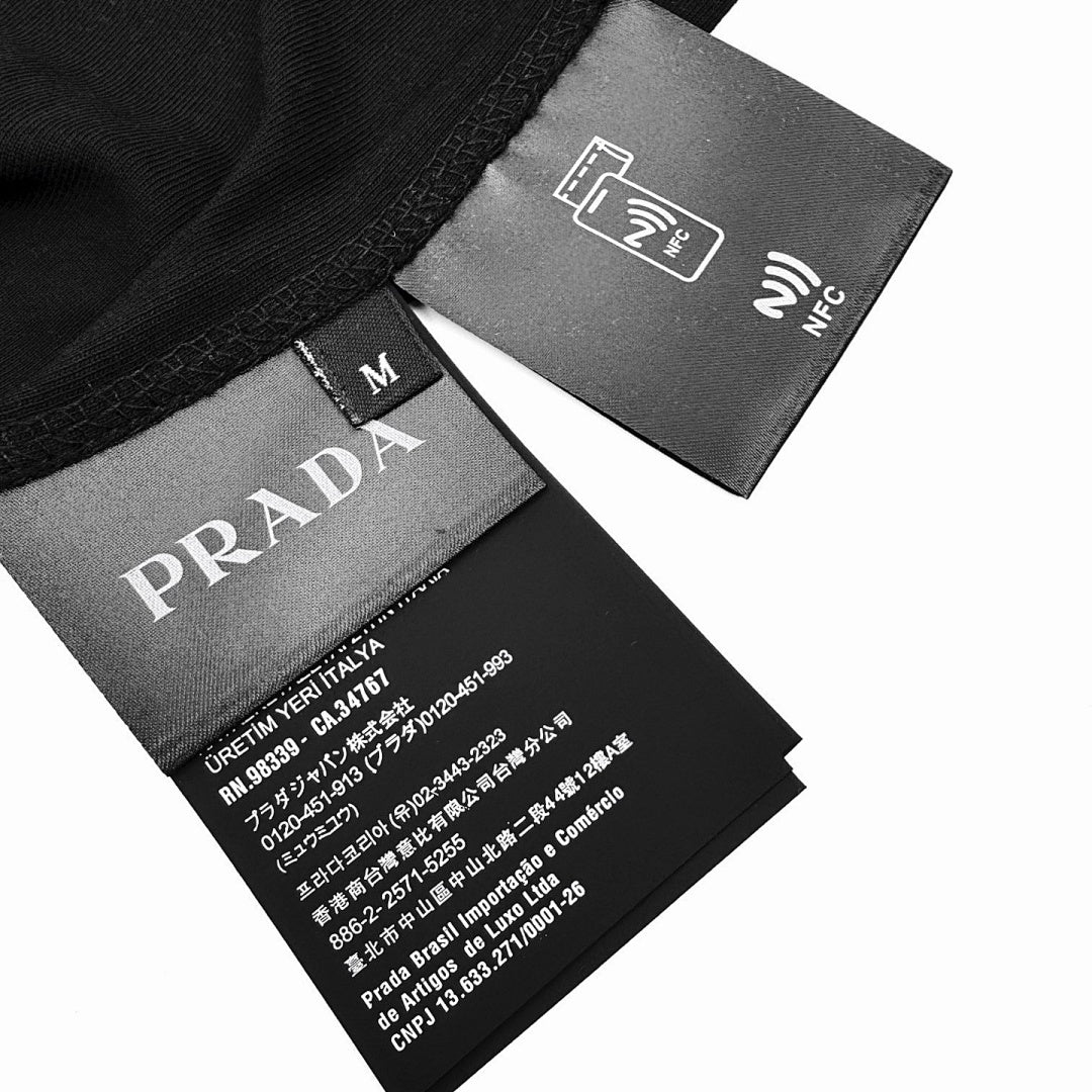 CAMISETA PRADA - 136