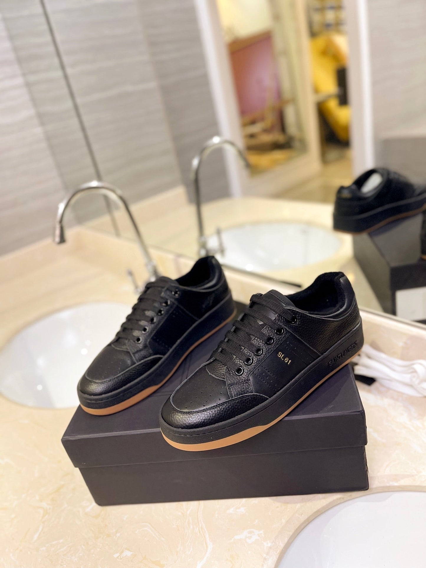 Saint Laurent
