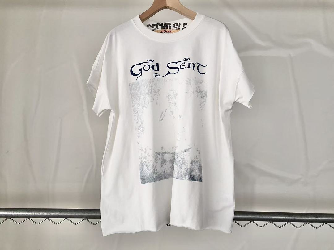 VINTAGE T-SHIRT
