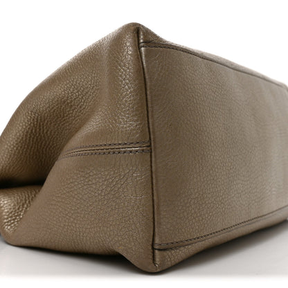 Metallic Pebbled Calfskin Medium Soho Chain Shoulder Bag Golden Beige