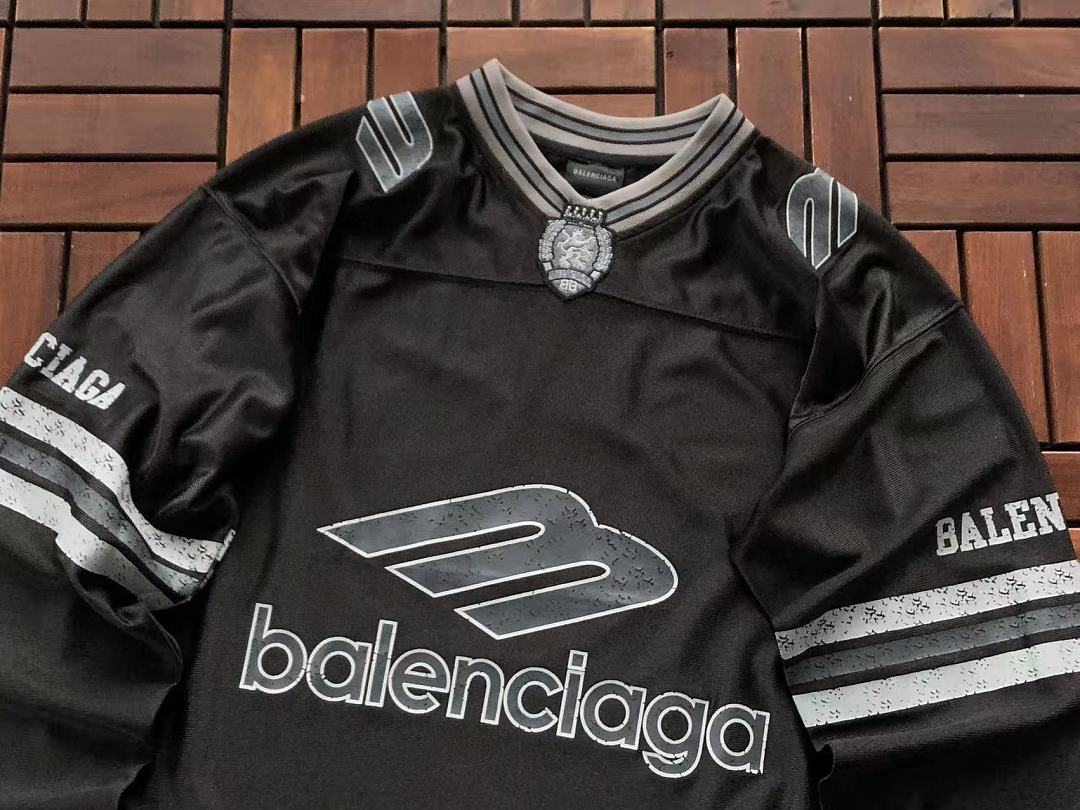 B🔥L🔥🔥🔥IA🔥A LONG-SLEEVE