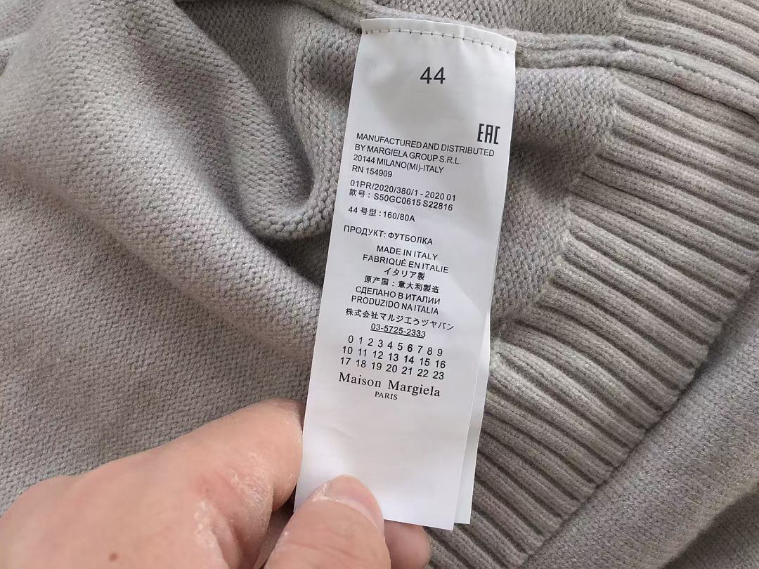 M🔥IS🔥N M🔥R🔥IE🔥A HOODIE SWEATER