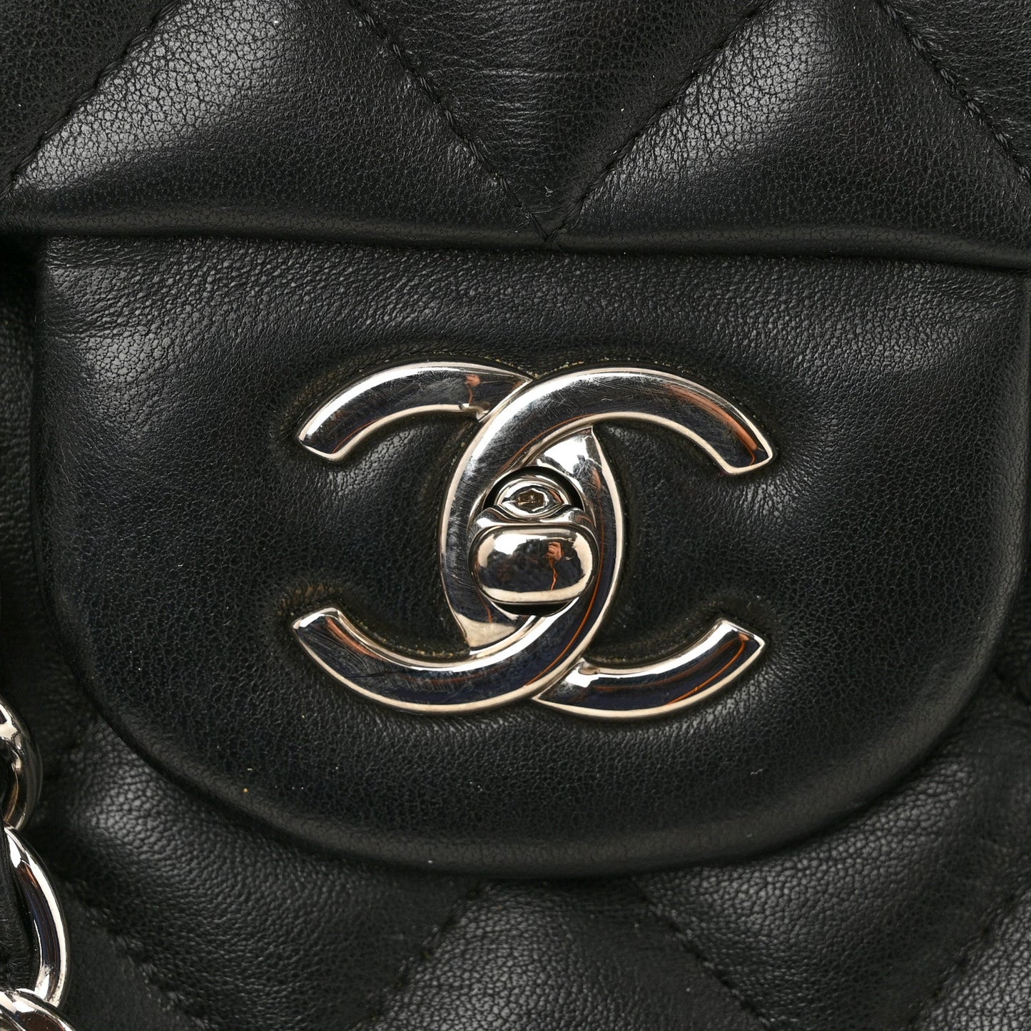 Lambskin Quilted Jumbo Single Flap Black