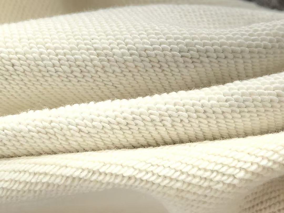 L🔥SWEATER