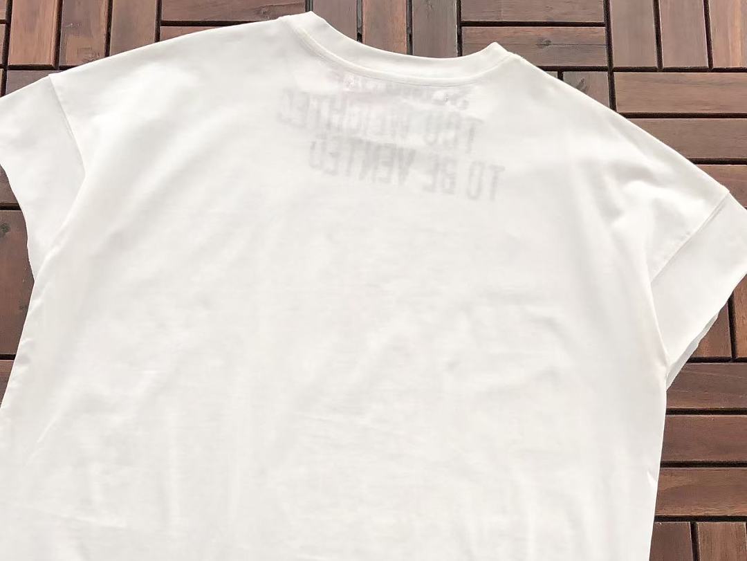 VINTAGE T-SHIRT
