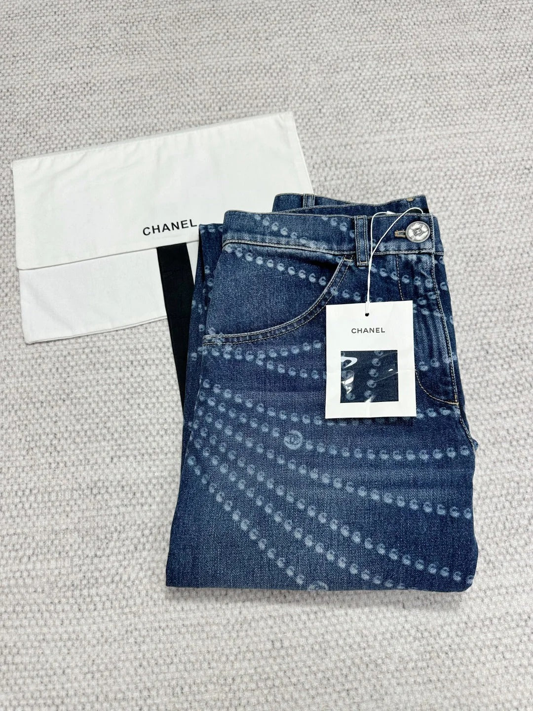 CHANEL