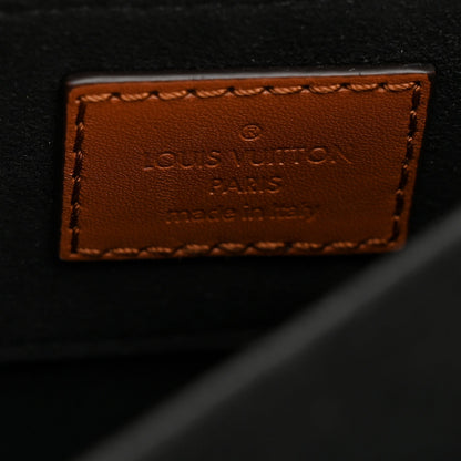 Reverse Monogram Dauphine Mini