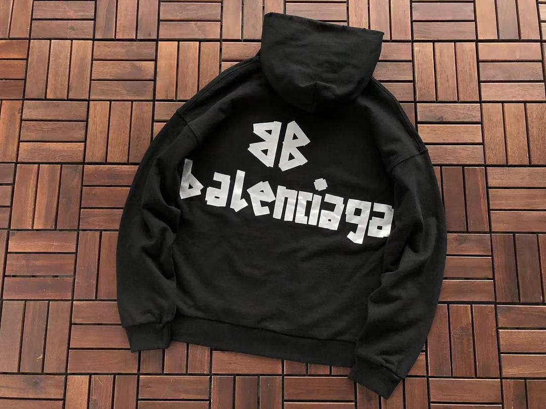 B🔥L🔥🔥🔥IA🔥A HOODIE