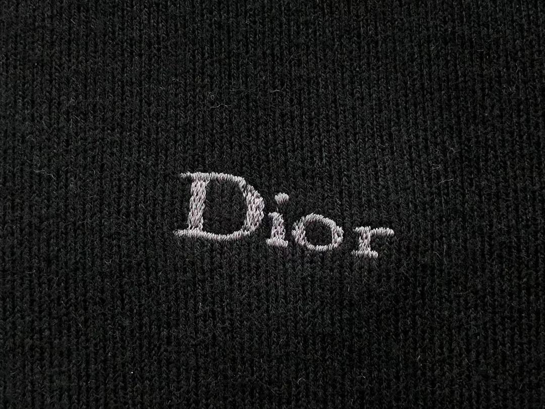 D🔥O🔥 SWEATER