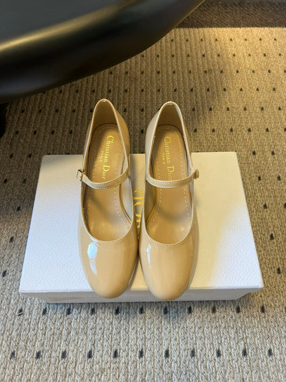 DIOR