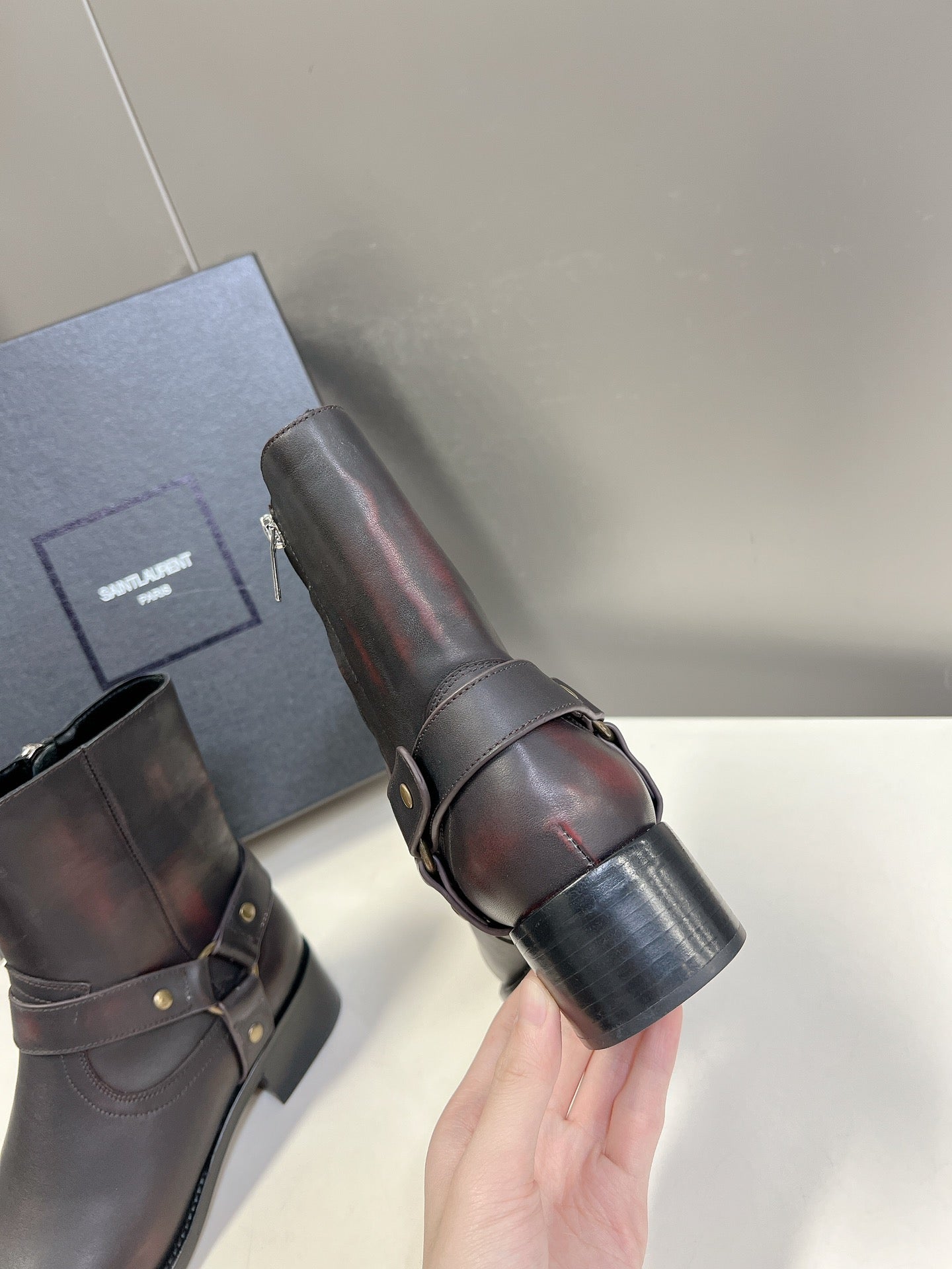 Saint Laurent
