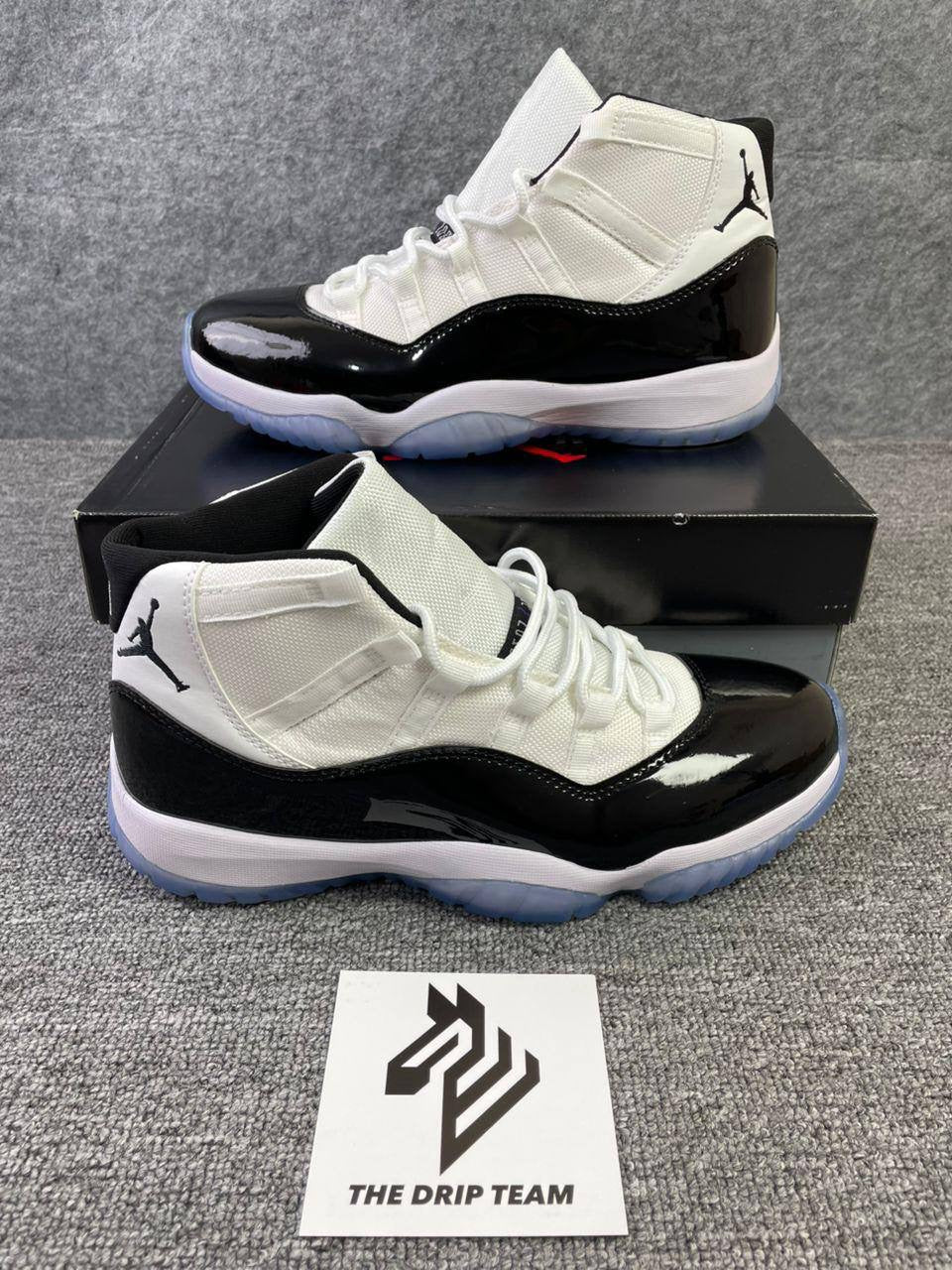 JORDAN 11 Retro Concord