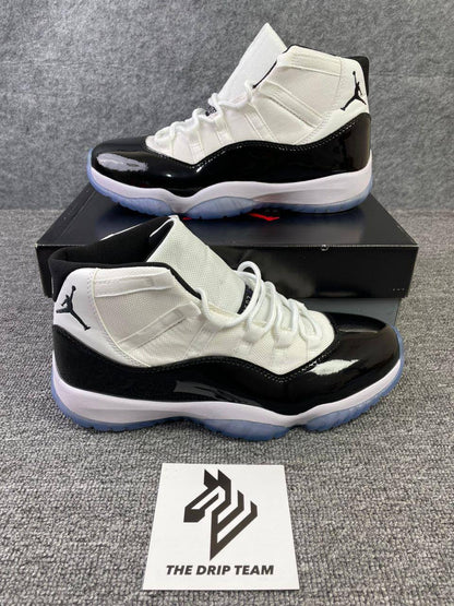 JORDAN 11 Retro Concord