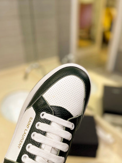 Saint Laurent