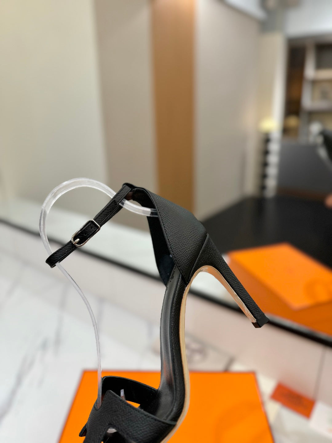 Hermès