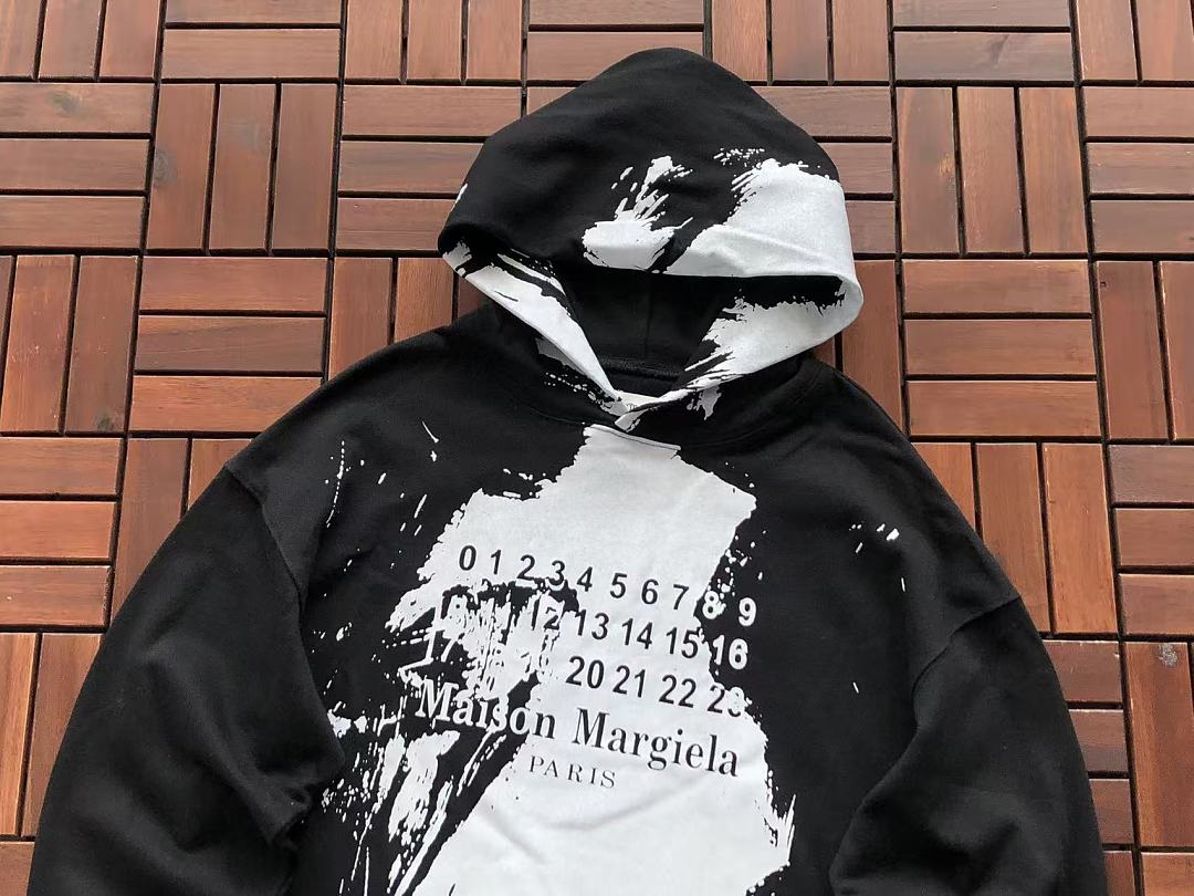 M🔥IS🔥N M🔥R🔥IE🔥A HOODIE