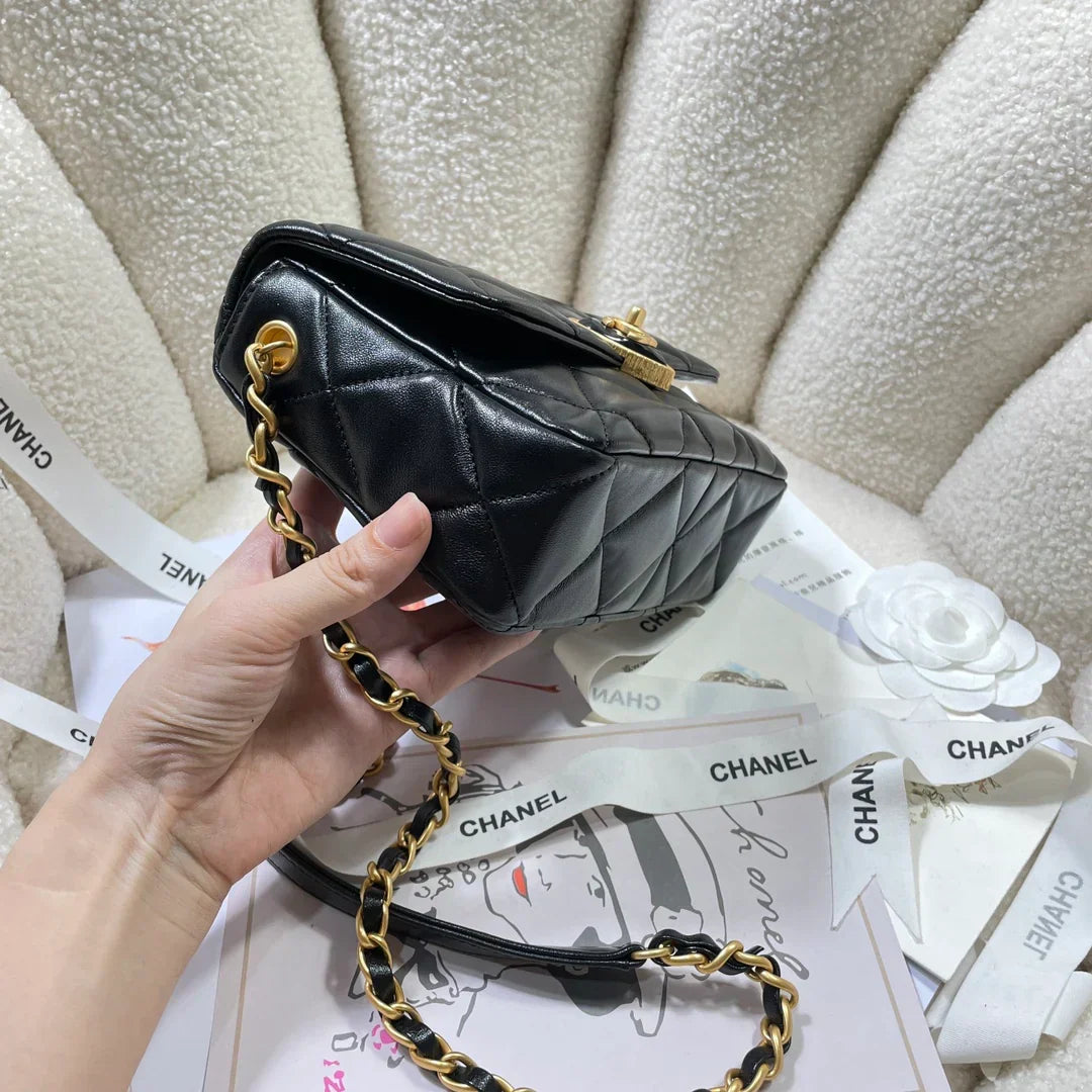 CHANEL