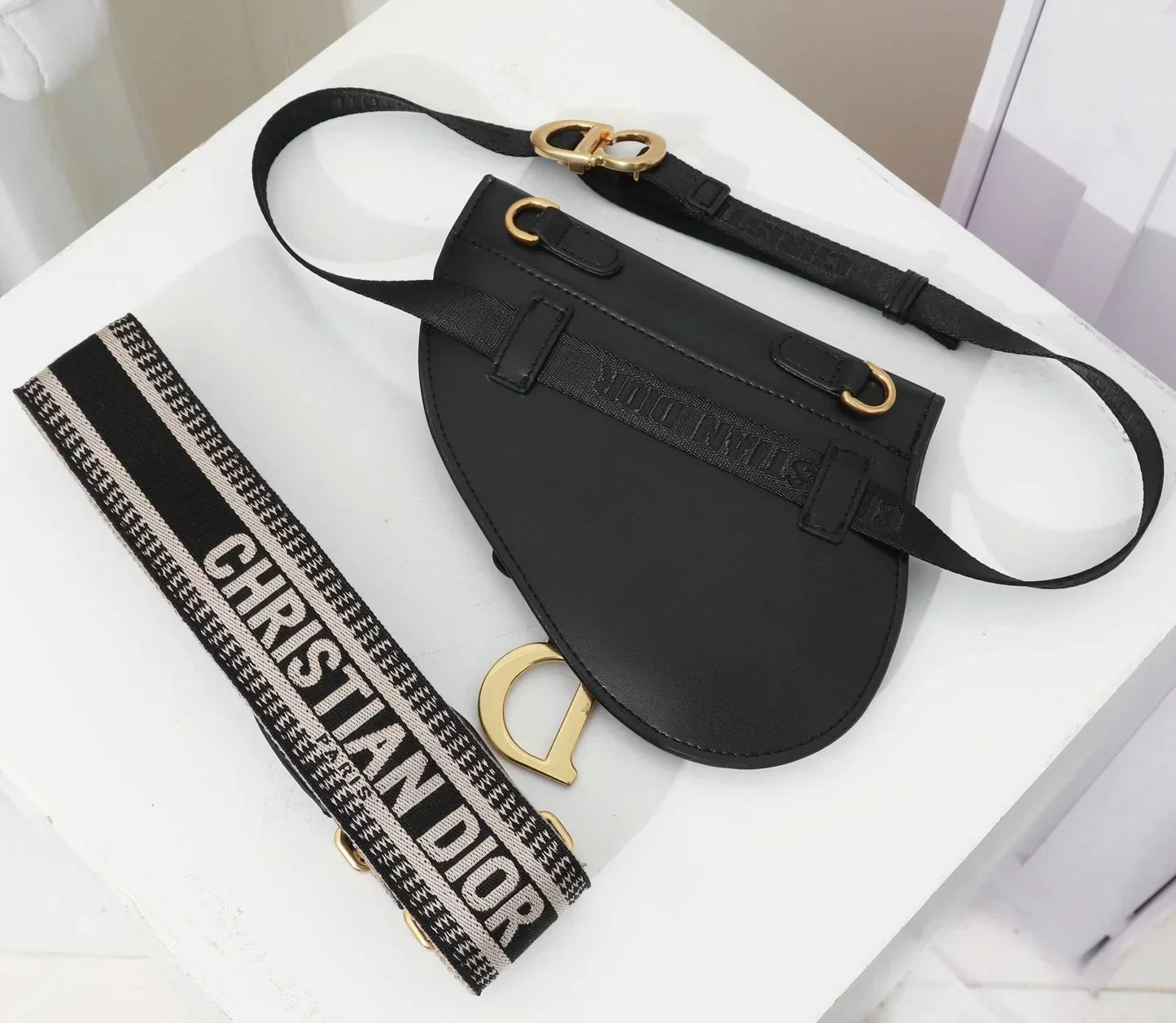 DIOR