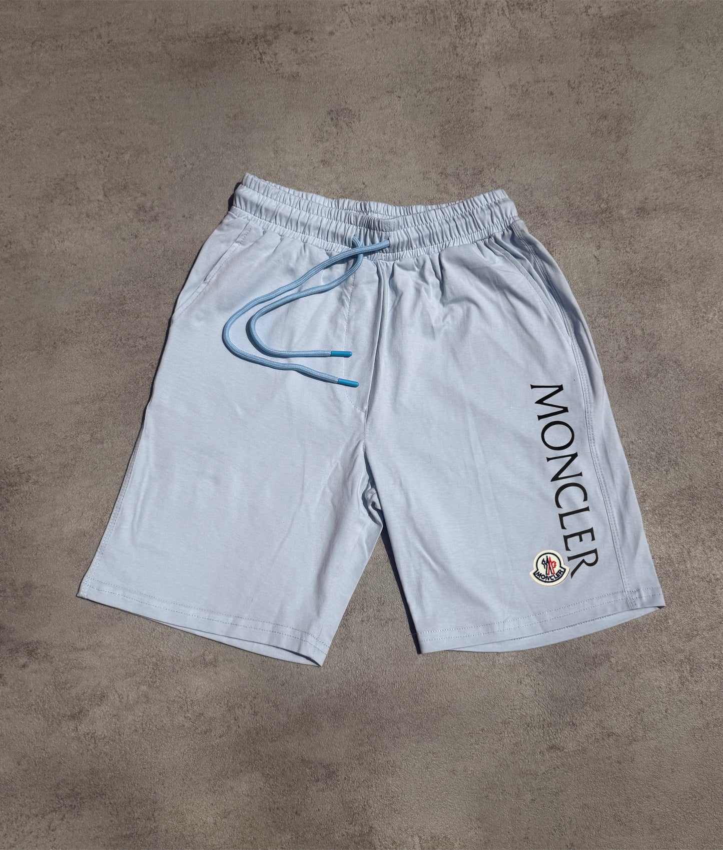 Pantalones cortos MONCL£R