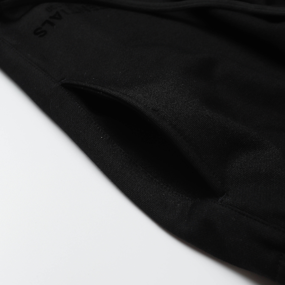 Chandal ESSENTIALS