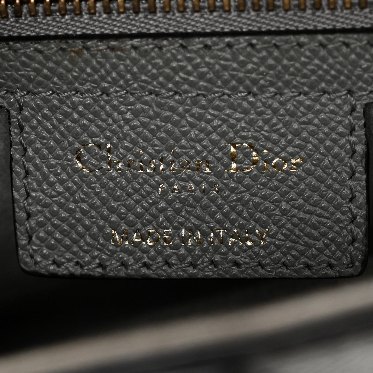 DIOR