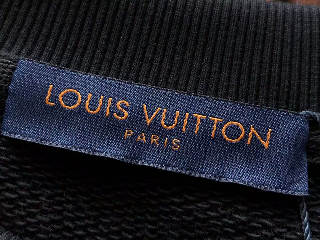 L🔥SWEATER