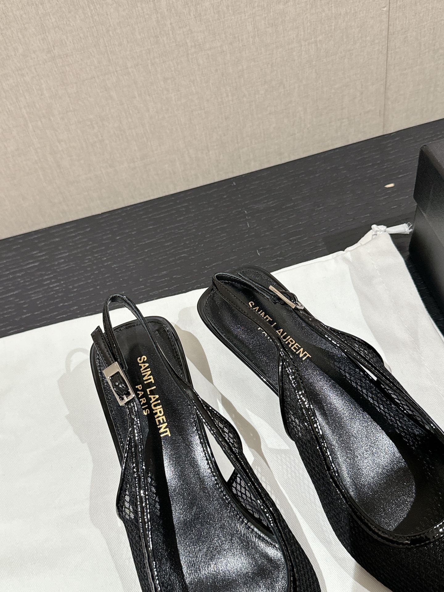 Saint Laurent