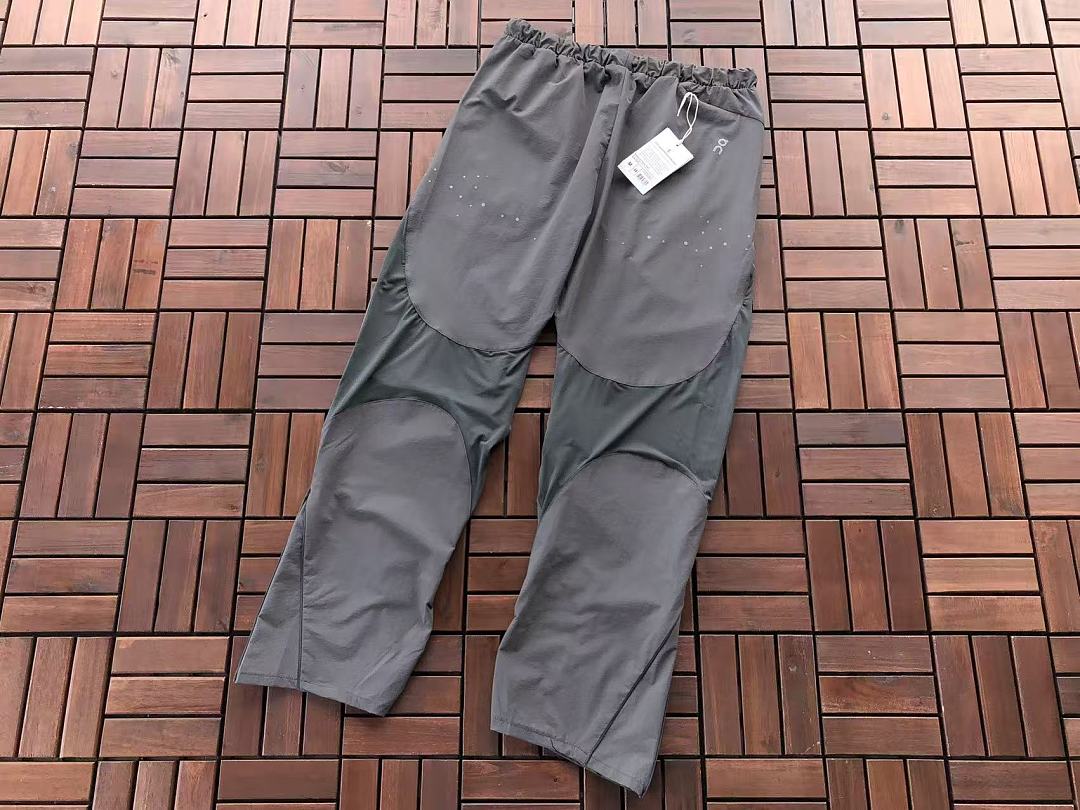 TOP ￥ 249 PANTS ￥ 219 ON RU🔥🔥I🔥G JACKET TROUSERS