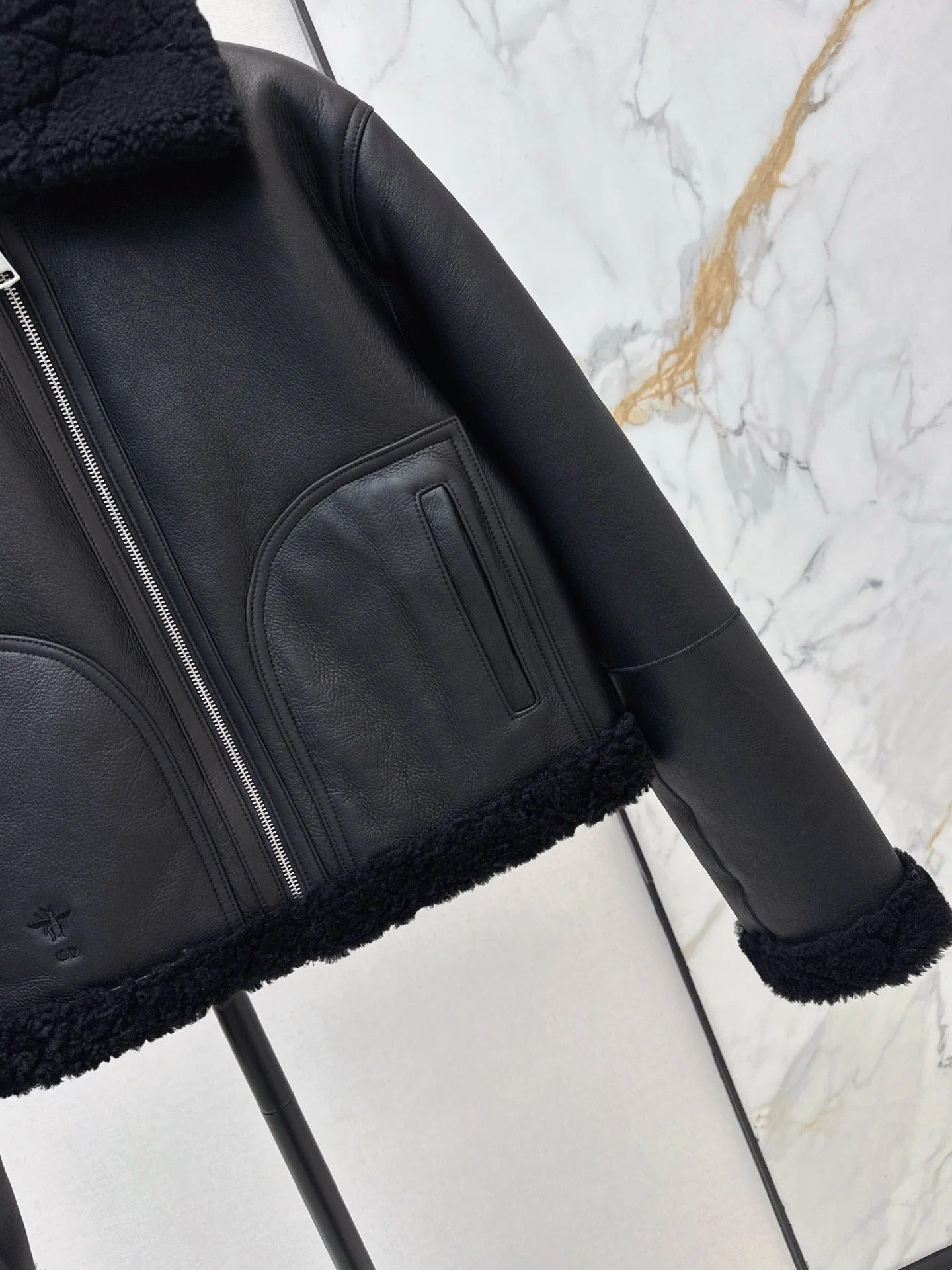 DIOR