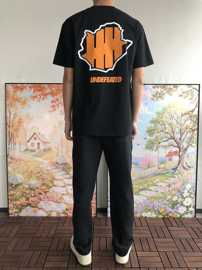 UNDEFEATED T-SHIRT