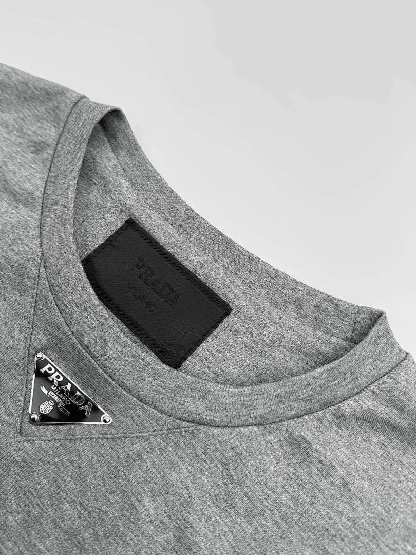 CAMISETA PRADA - 192