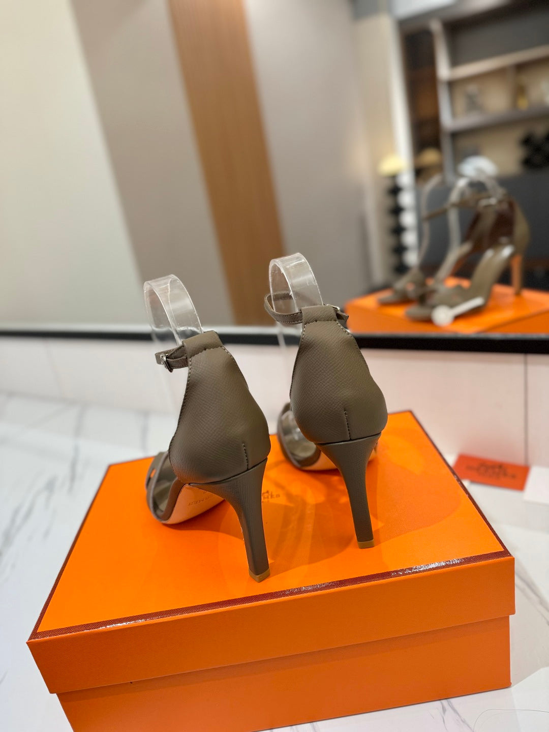 Hermès