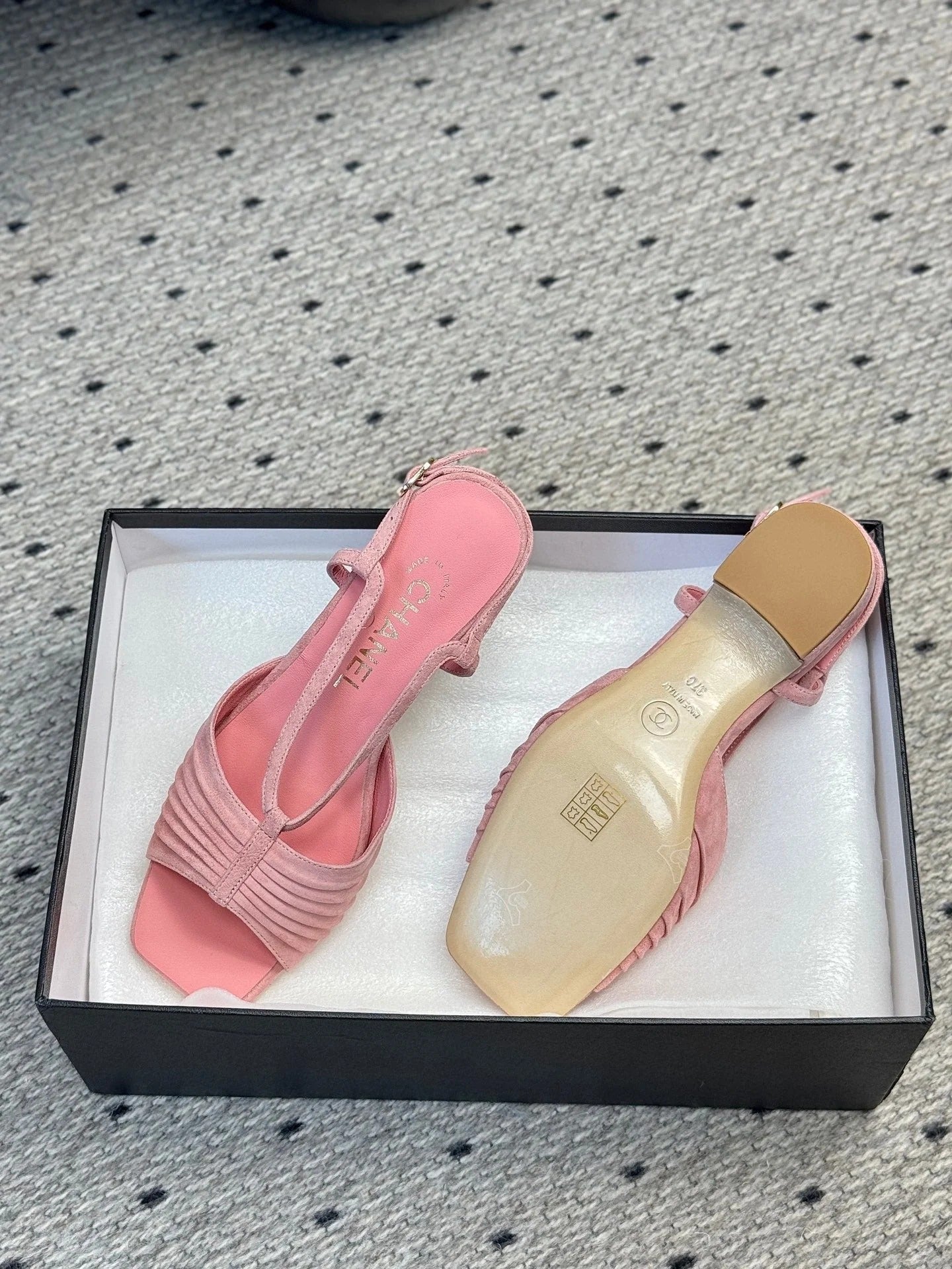 CHANEL