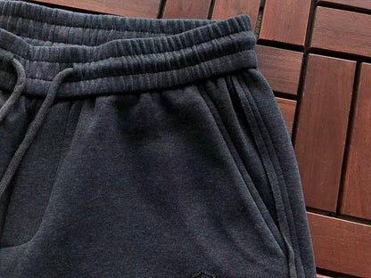 CH🔥OM🔥 HE🔥RTS TROUSERS