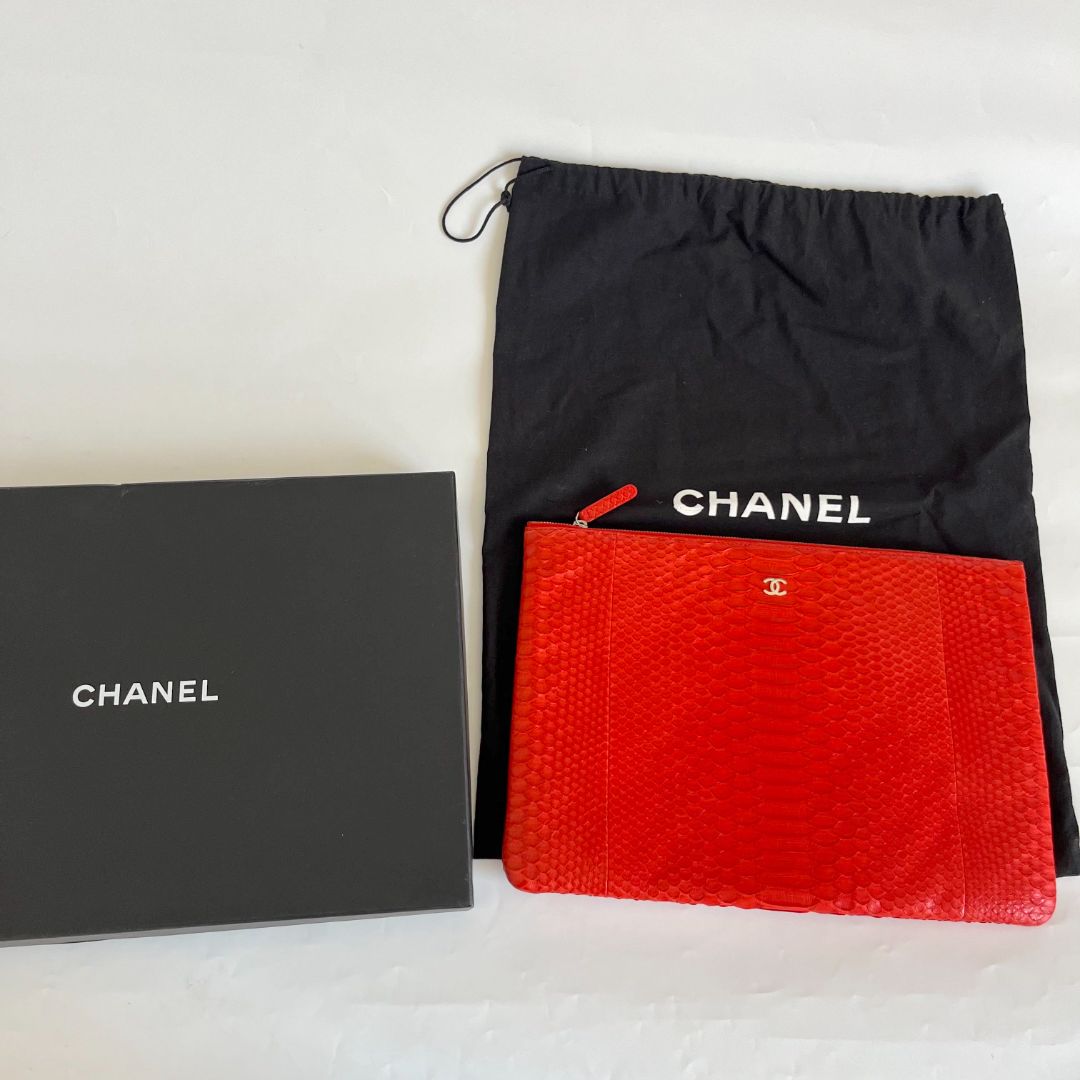 CHANEL