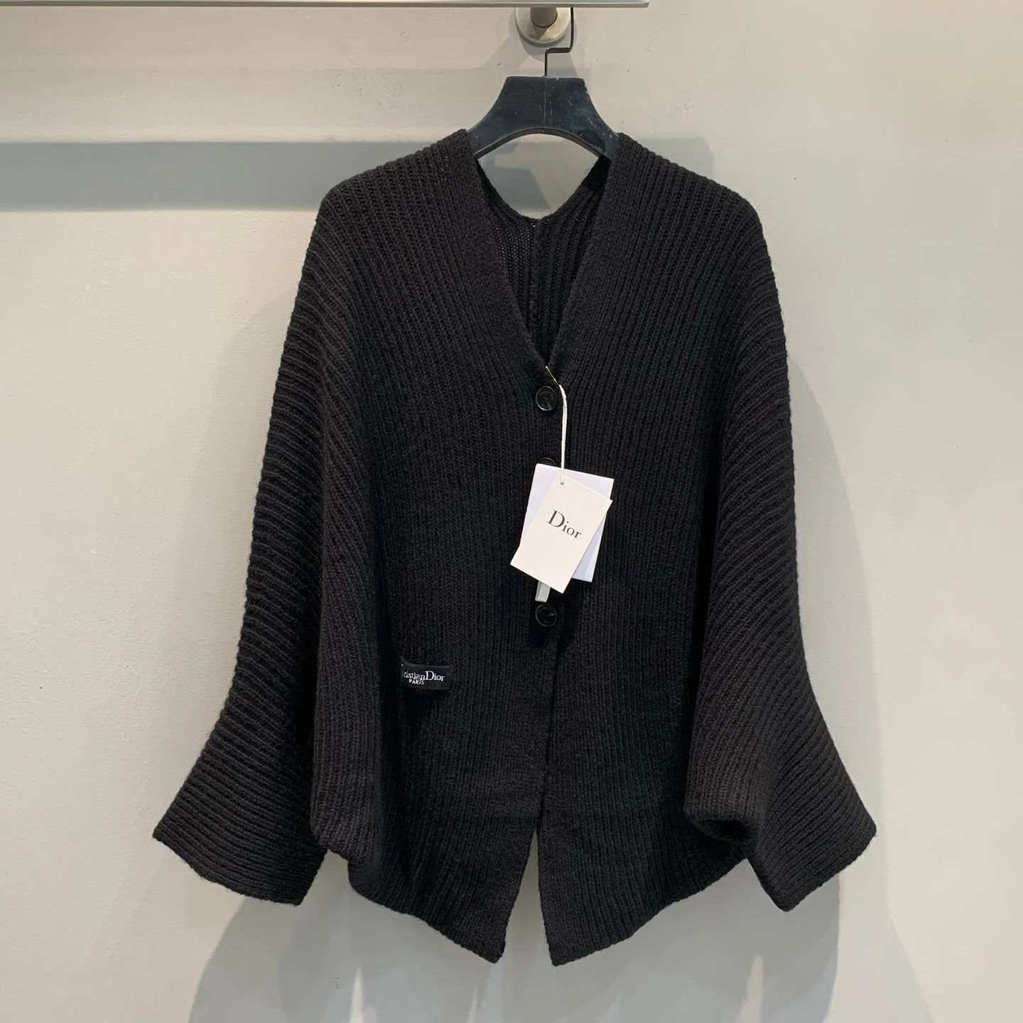 DIOR