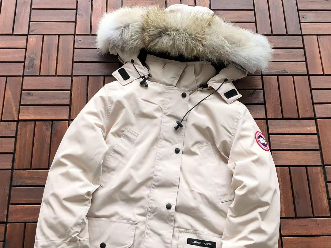 C🔥N🔥🔥A G🔥🔥🔥E WOMAN DOWN JACKET