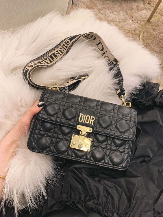 DIOR