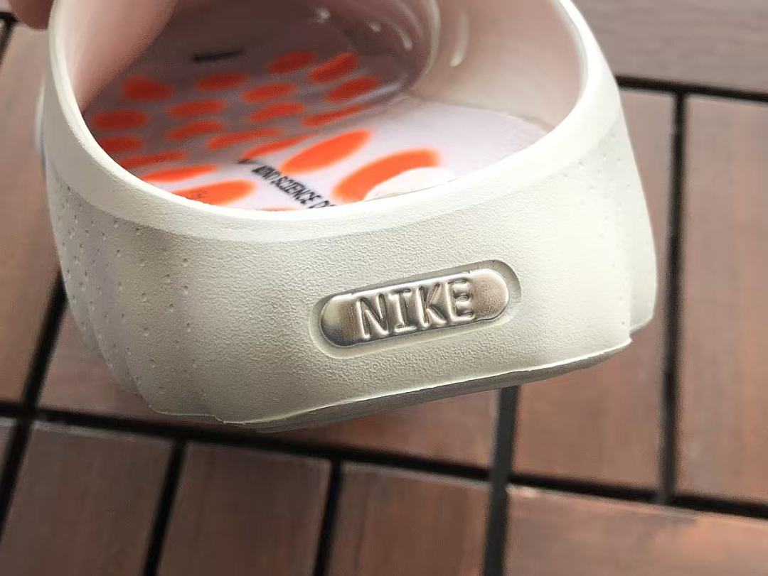 N🔥K🔥 SLIPPERS