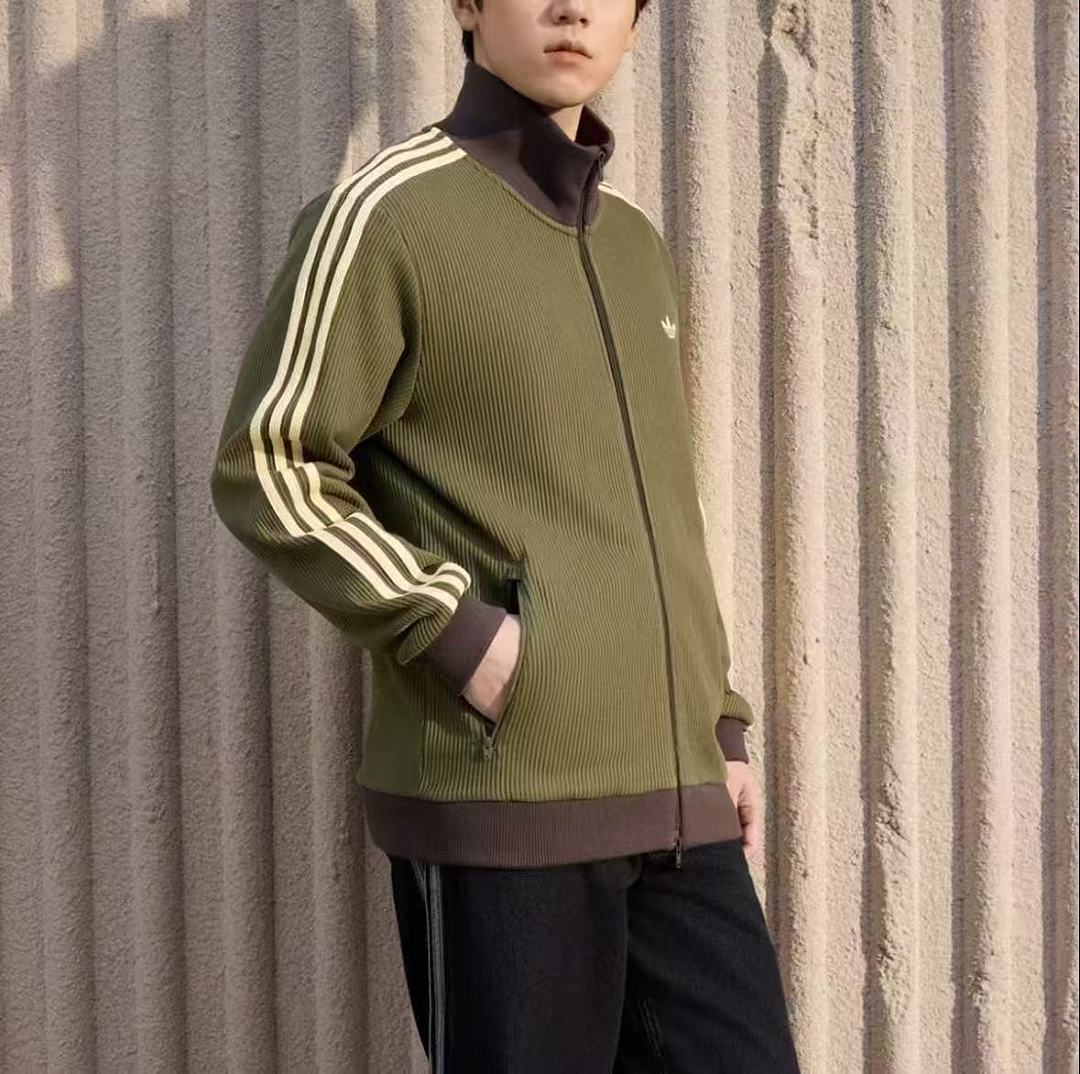 🔥DI🔥AS SWEATER