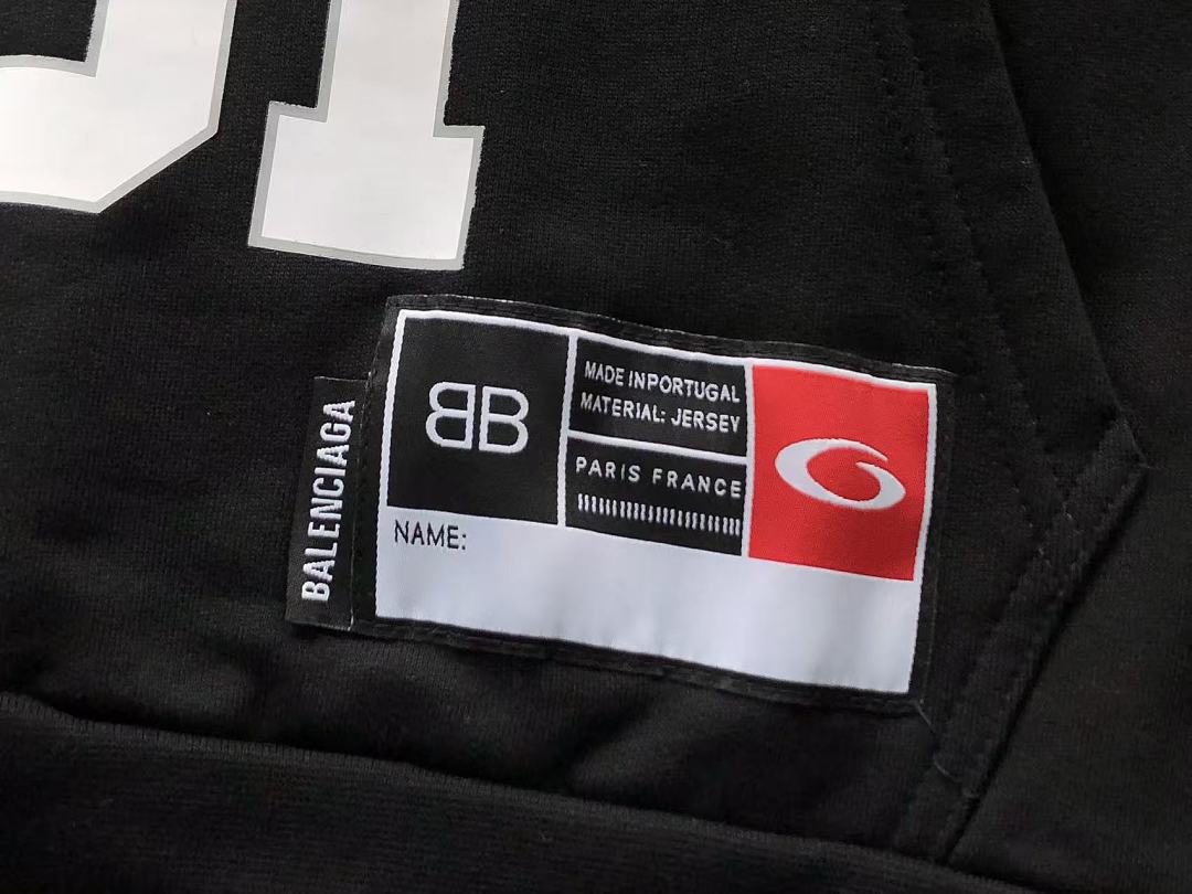 B🔥L🔥🔥🔥IA🔥A HOODIE