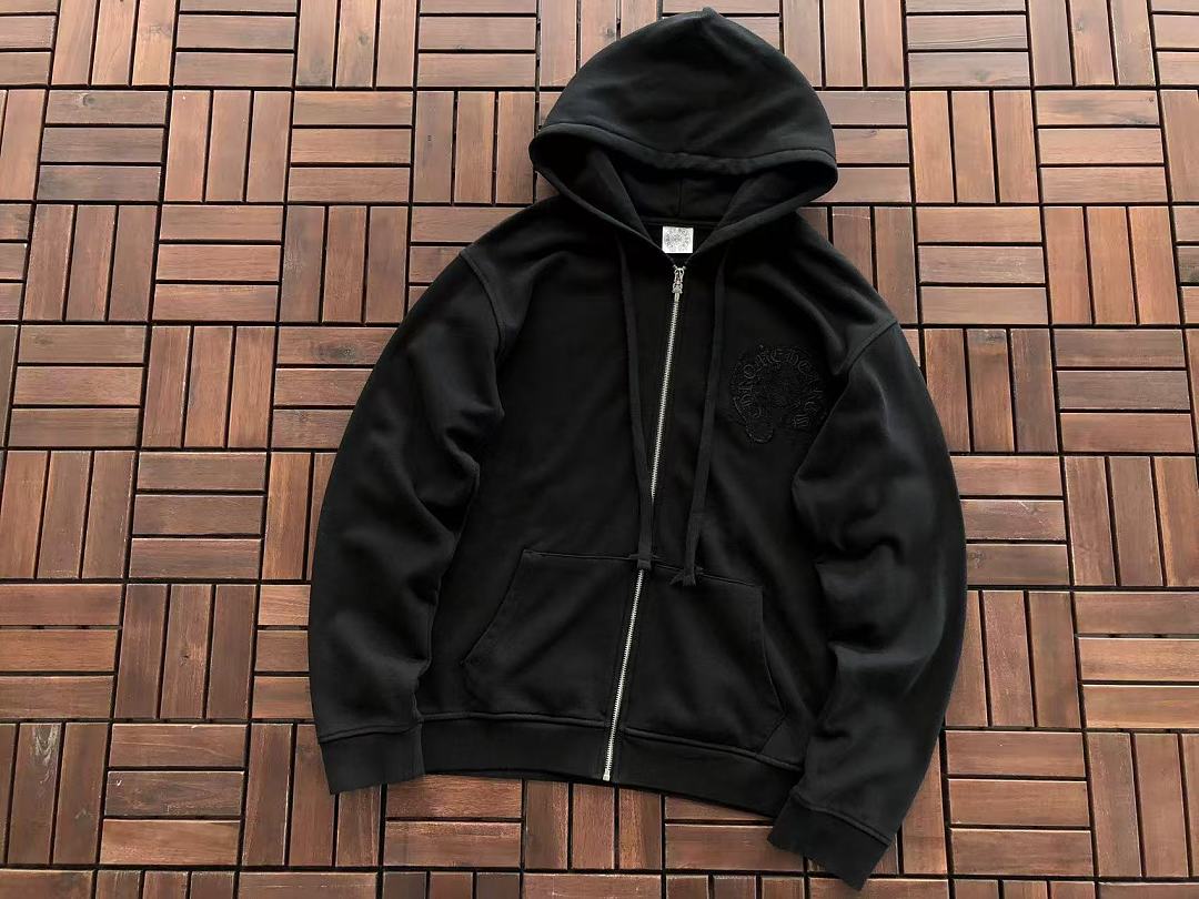 CH🔥OM🔥 HE🔥RTS HOODIE