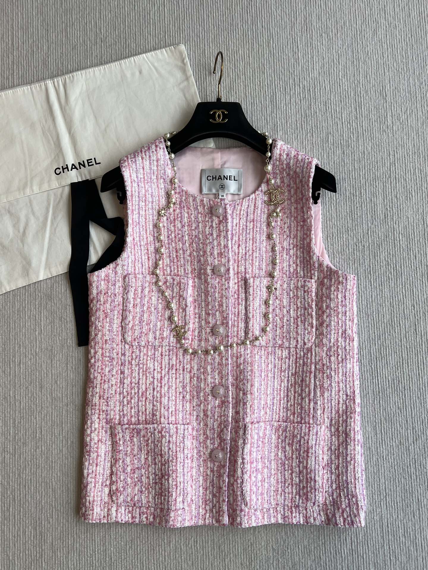 CHANEL