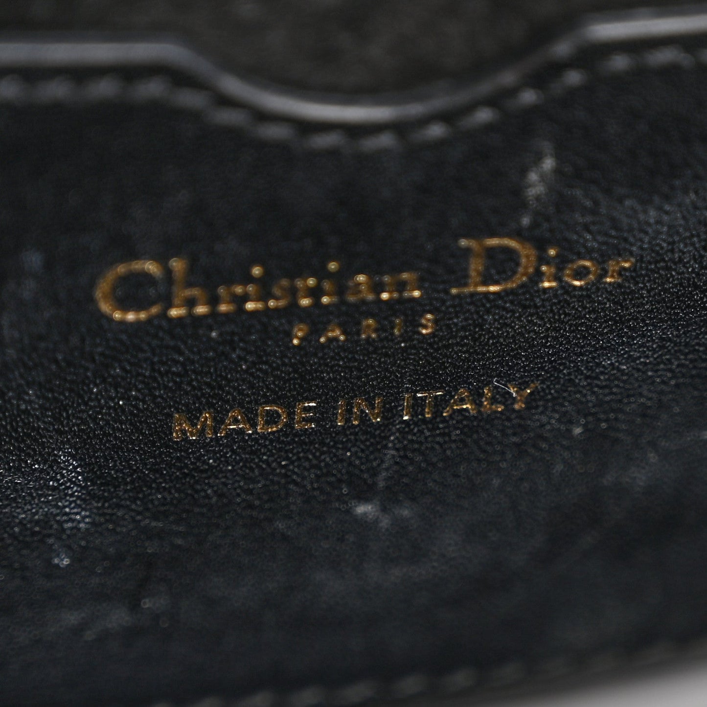 DIOR