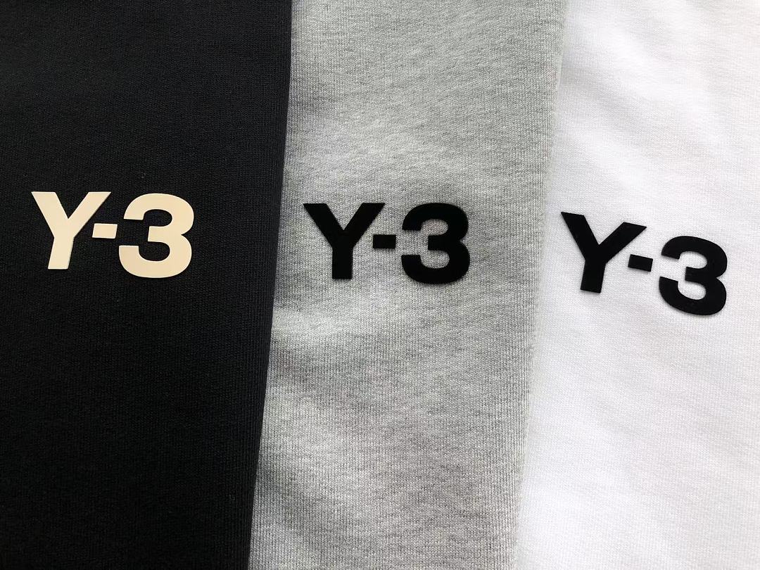Y🔥 & 🔥DI🔥AS SWEATER