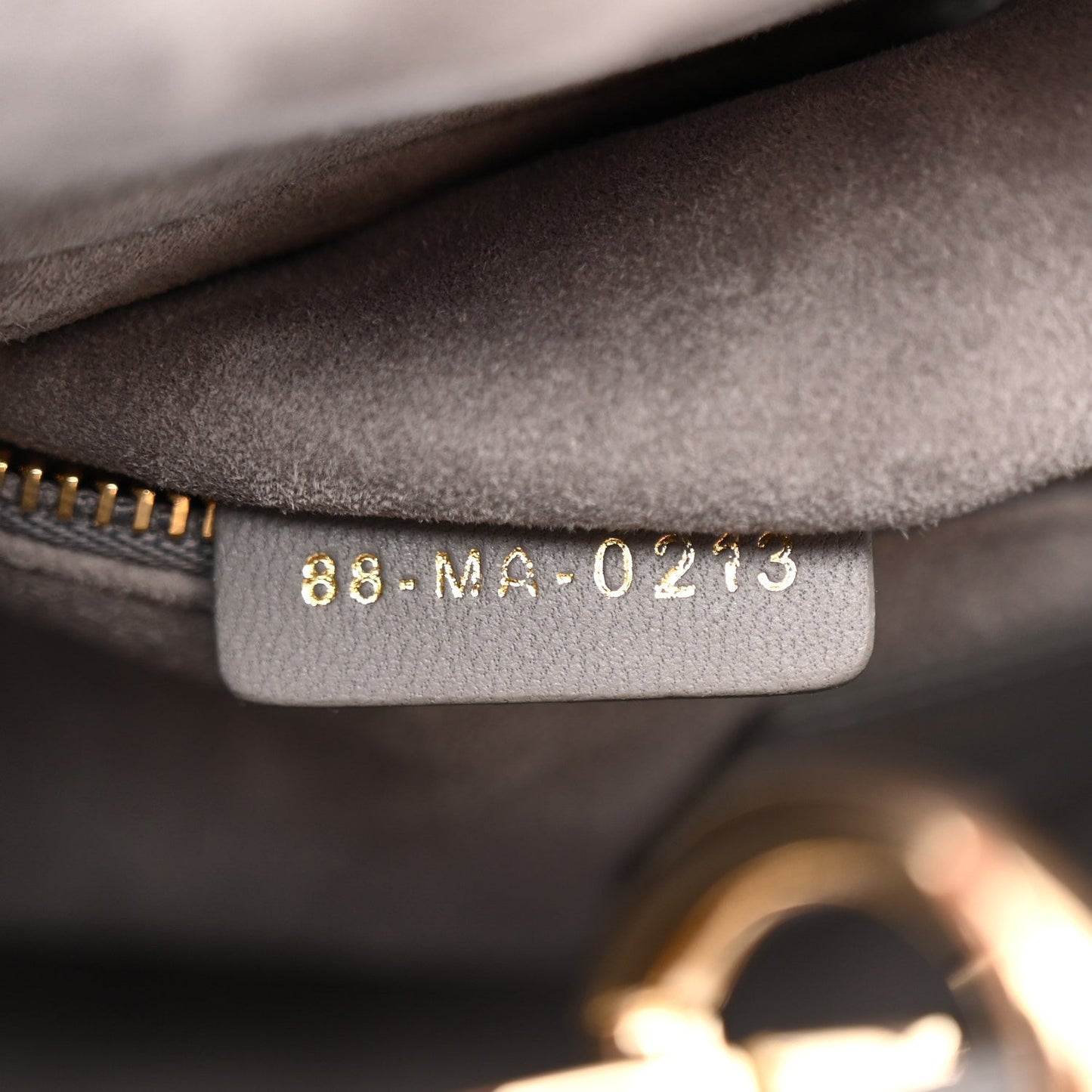 DIOR